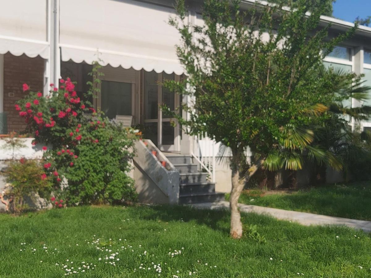 Villa Silvia Olivetti Banchette D'Ivrea Exterior foto